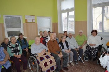 Koľko lásky sa zmestí do krabice od topánok