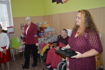 Koľko lásky sa zmestí do krabice od topánok