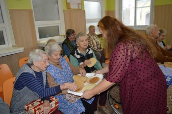 Koľko lásky sa zmestí do krabice od topánok