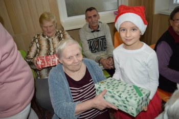 Koľko lásky sa zmestí do krabice od topánok
