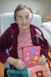 Kvetinové pozdravy pre  našich seniorov