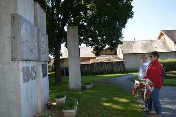 Pietna spomienka pri pamätníku padlým